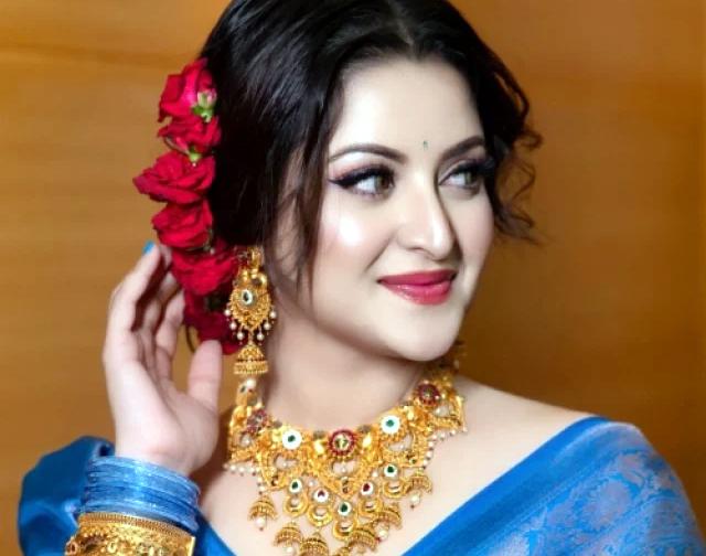 অন্যের সৌন্দর্য বা বয়স নিয়ে না ভেবে নিজের সৌন্দর্য খুঁজুন: পরীমণি