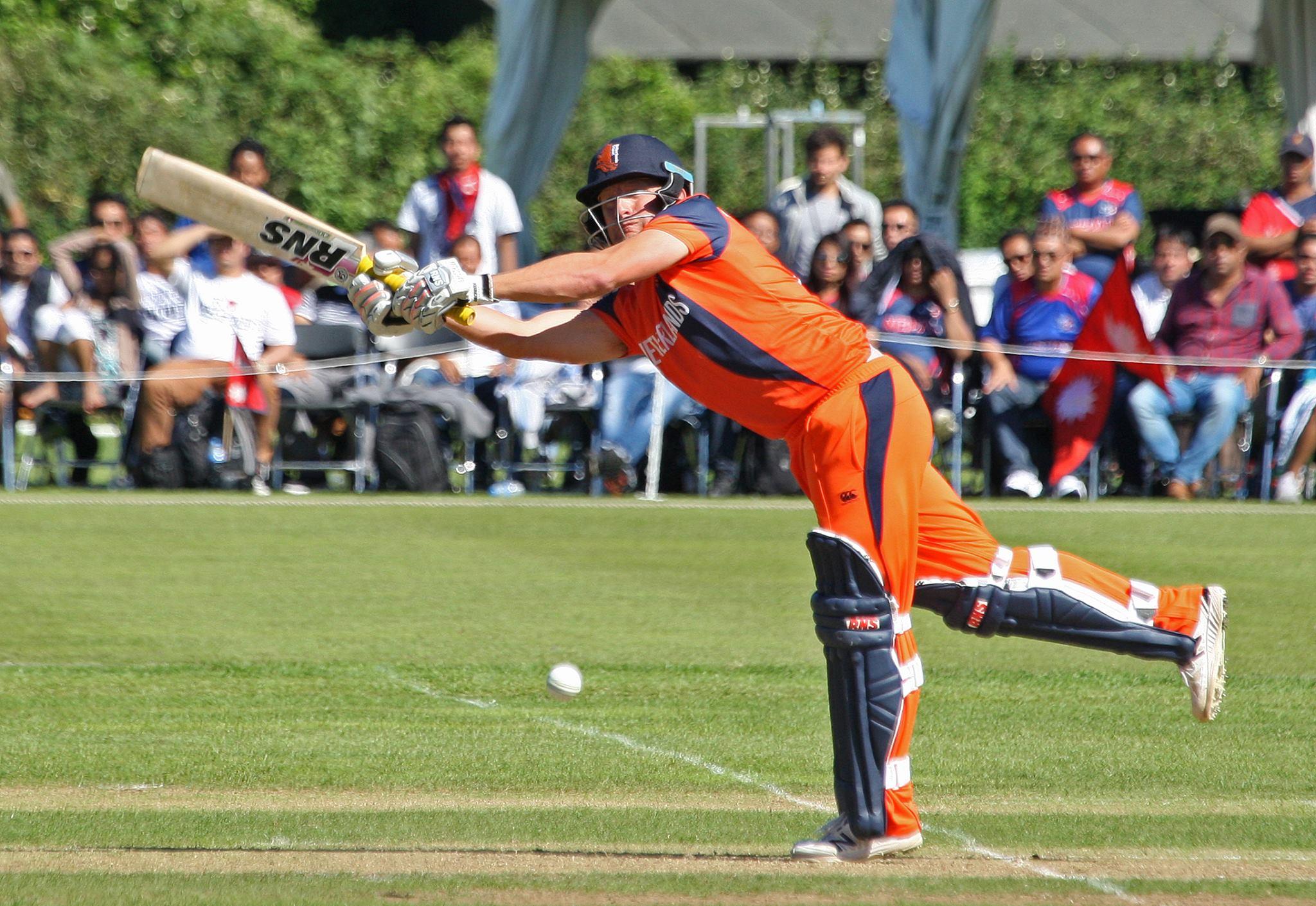 এক ম্যাচে তিন সুপার ওভার, জিতল ডাচরা